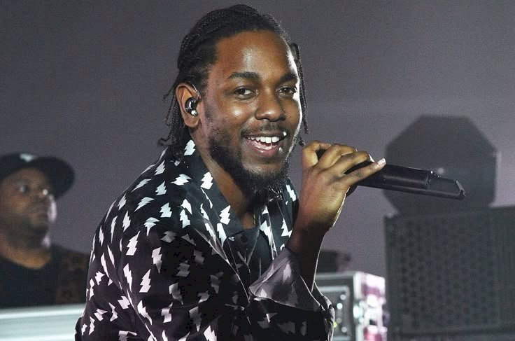Kendrick Lamar Net Worth 2025 | Music, Tours, pgLang Income