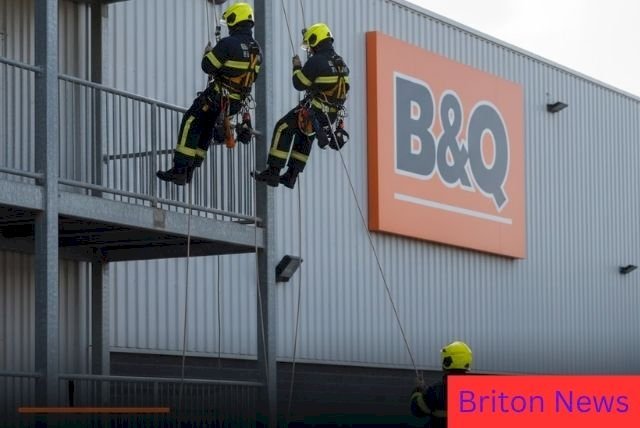 Carlisle Firefighters Sharpen Skills in Twin Rope Training at B&Q