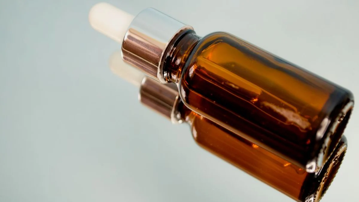 amber glass serum bottle with dropper