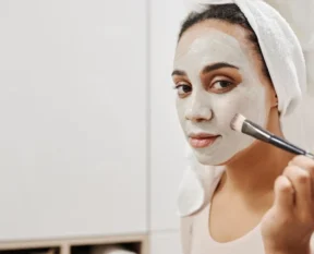 clay masks — Bentonite vs Kaolin vs Charcoal for Oily Skin
