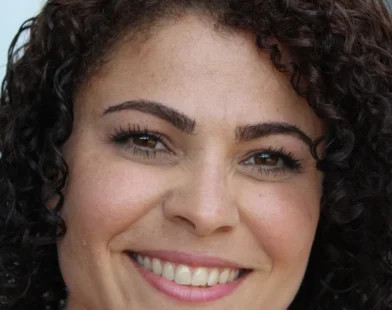 curly hair products — Building a Routine That Actually Holds