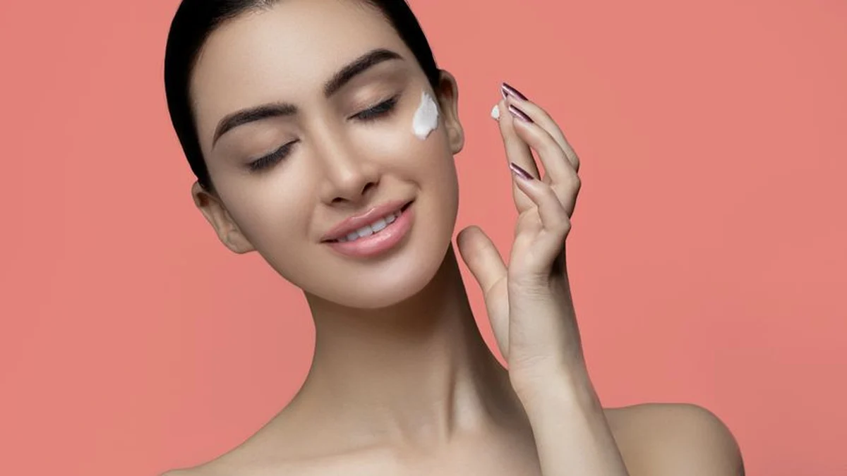 eye cream — Fine Lines, Puffiness and Dark Circles