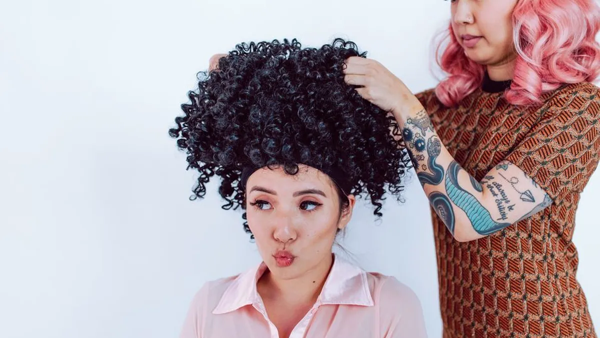hair extensions and wigs in practice — step by step