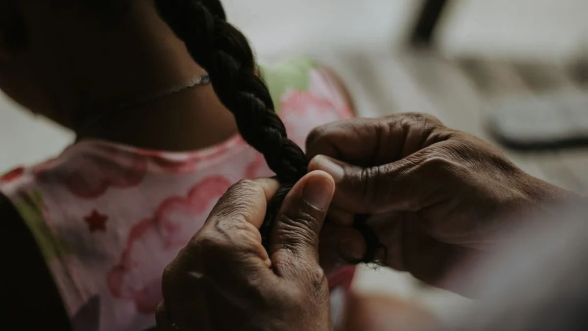 braiding damp hair to set heatless curls