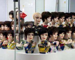 human hair vs synthetic wigs — Cost, Styling and Lifespan