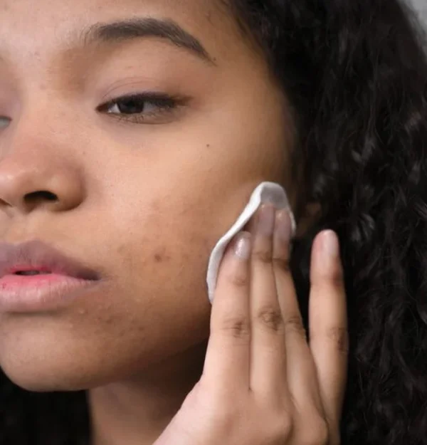 makeup remover — When They Help and When They Hurt
