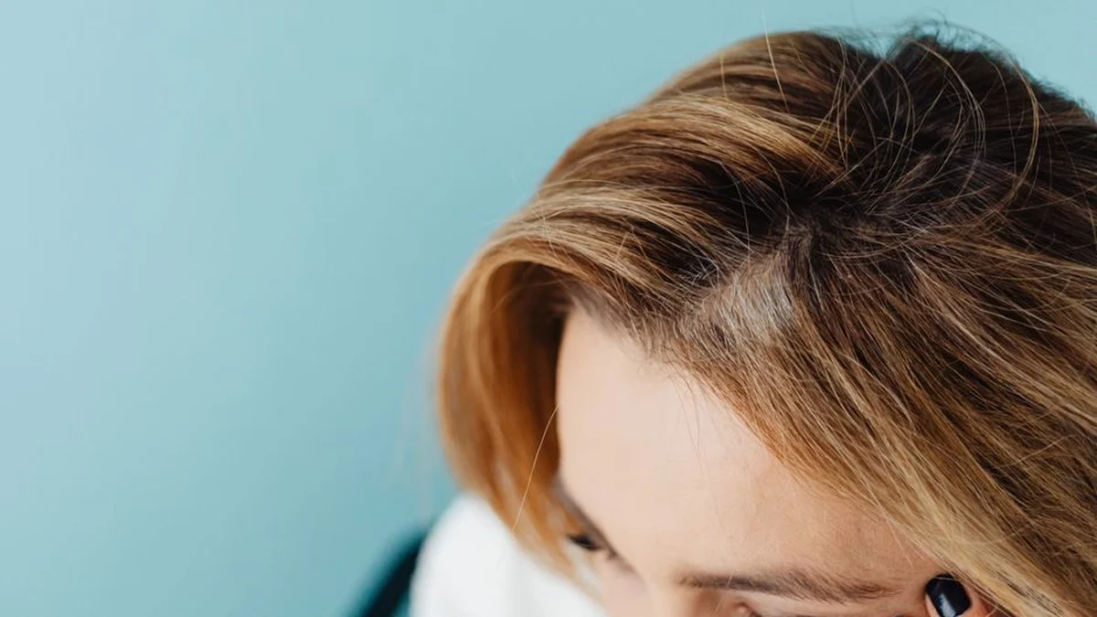 root touch up spray in practice — step by step