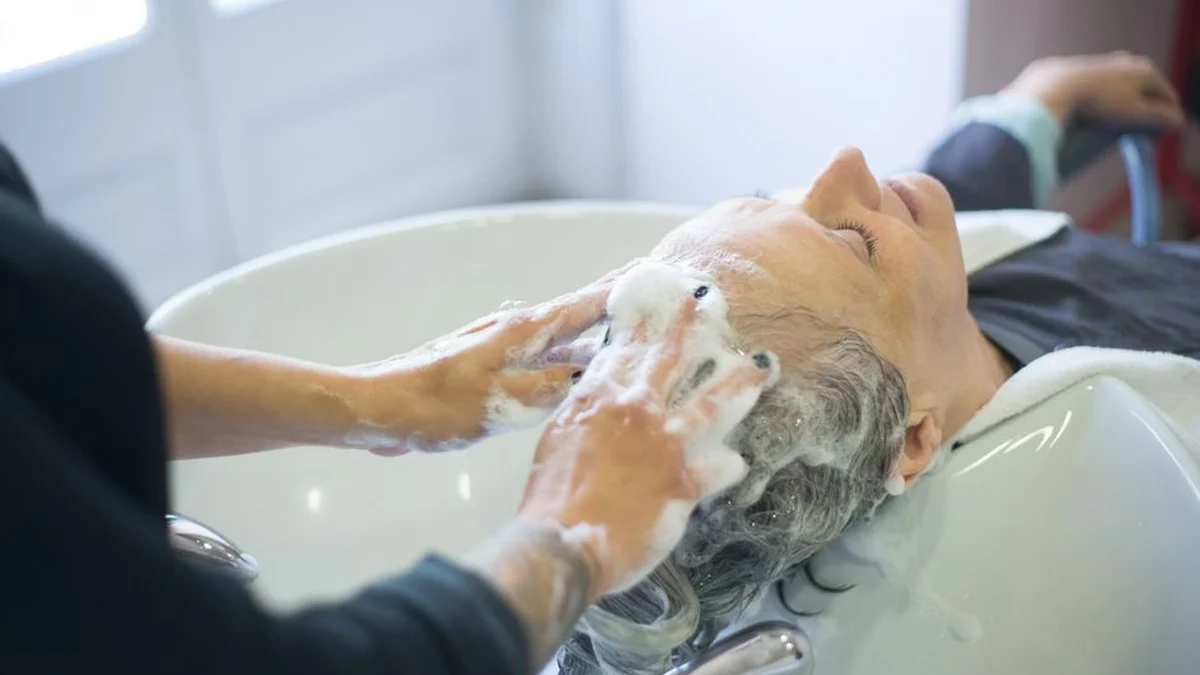 scalp care routine in practice — what to look for