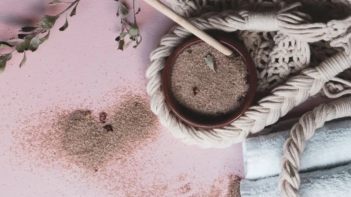 scalp scrub in practice — what to look for